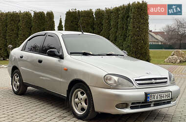 Седан Daewoo Lanos 2004 в Дунаївцях