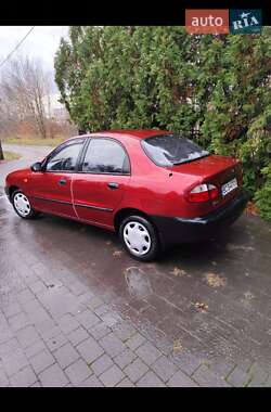 Седан Daewoo Lanos 2000 в Львове
