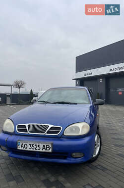 Седан Daewoo Lanos 2005 в Хусте