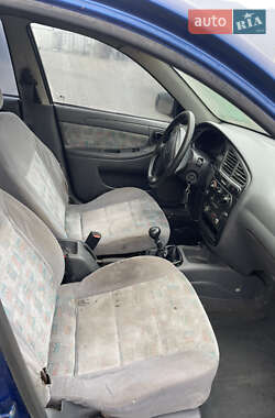 Седан Daewoo Lanos 2005 в Хусті