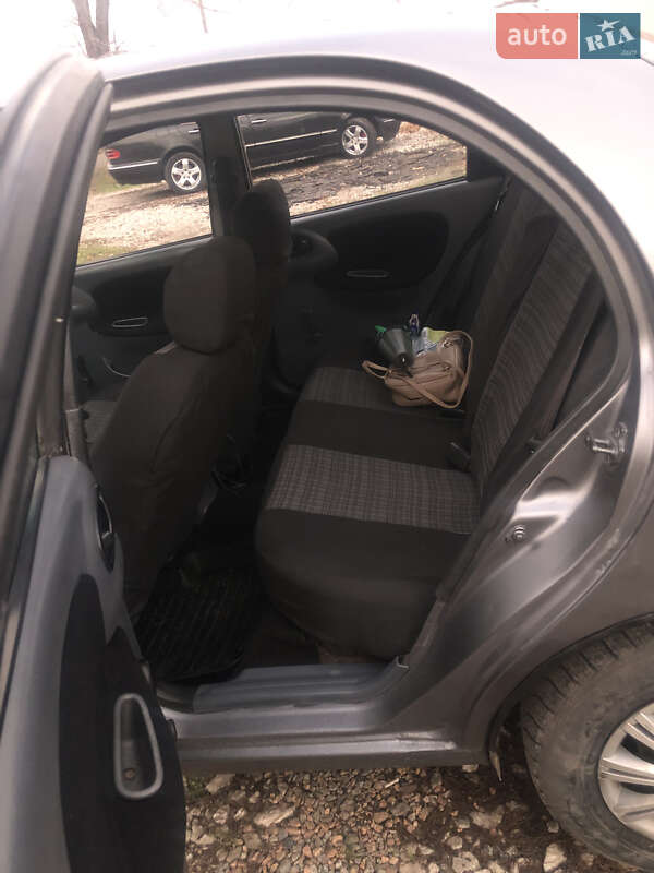 Седан Daewoo Lanos 2007 в Кривом Роге