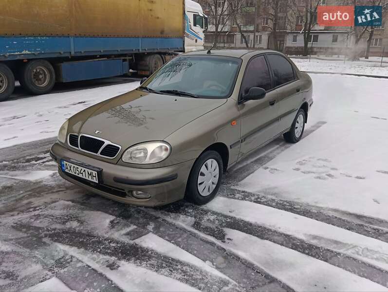 Седан Daewoo Lanos 2004 в Харькове