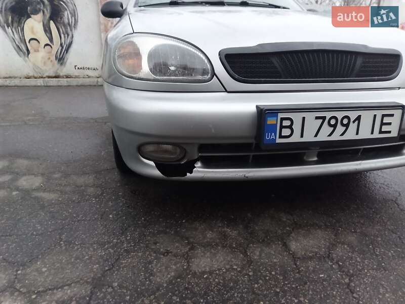 Седан Daewoo Lanos 2004 в Кременчуці