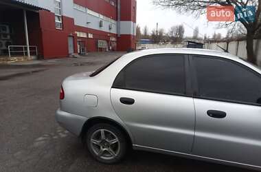 Седан Daewoo Lanos 2004 в Кременчуці