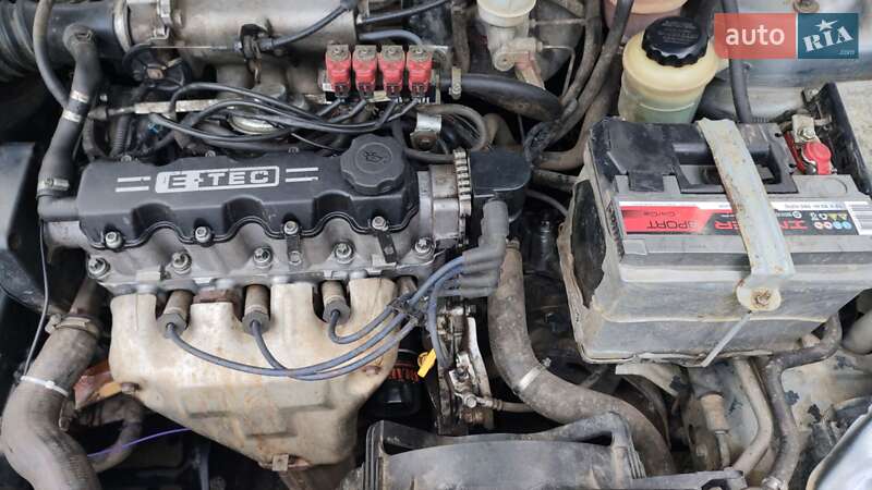 Седан Daewoo Lanos 2009 в Десне