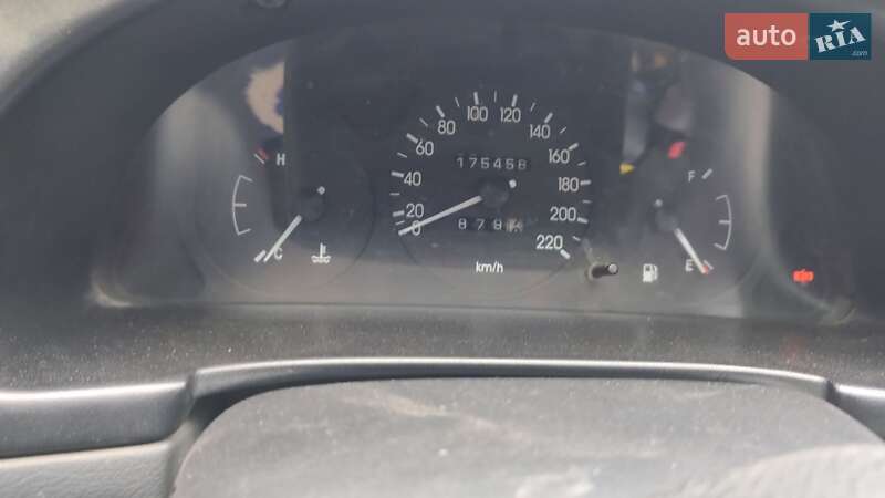 Седан Daewoo Lanos 2009 в Десне