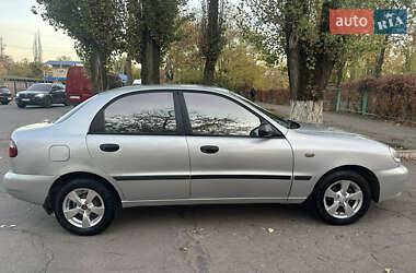 Седан Daewoo Lanos 2004 в Кривому Розі