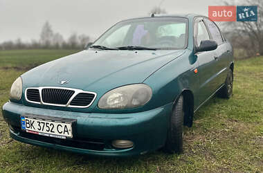 Седан Daewoo Lanos 2005 в Зарічному