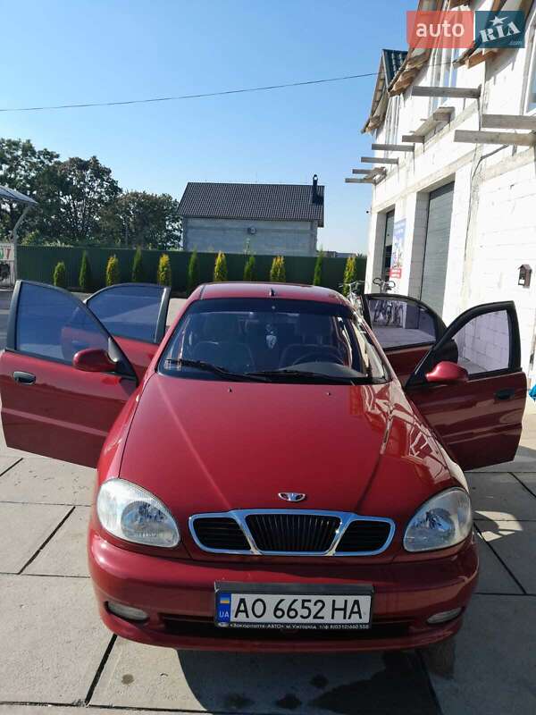 Седан Daewoo Lanos 2008 в 