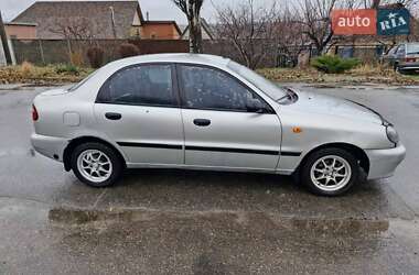 Седан Daewoo Lanos 2004 в Запоріжжі