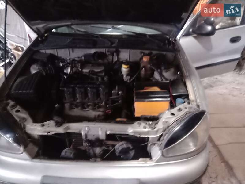 Седан Daewoo Lanos 2005 в Дергачах