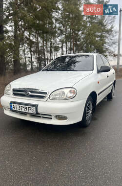 Седан Daewoo Lanos 2010 в Бородянці