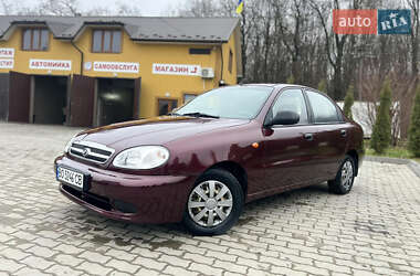 Седан Daewoo Lanos 2010 в Гусятині