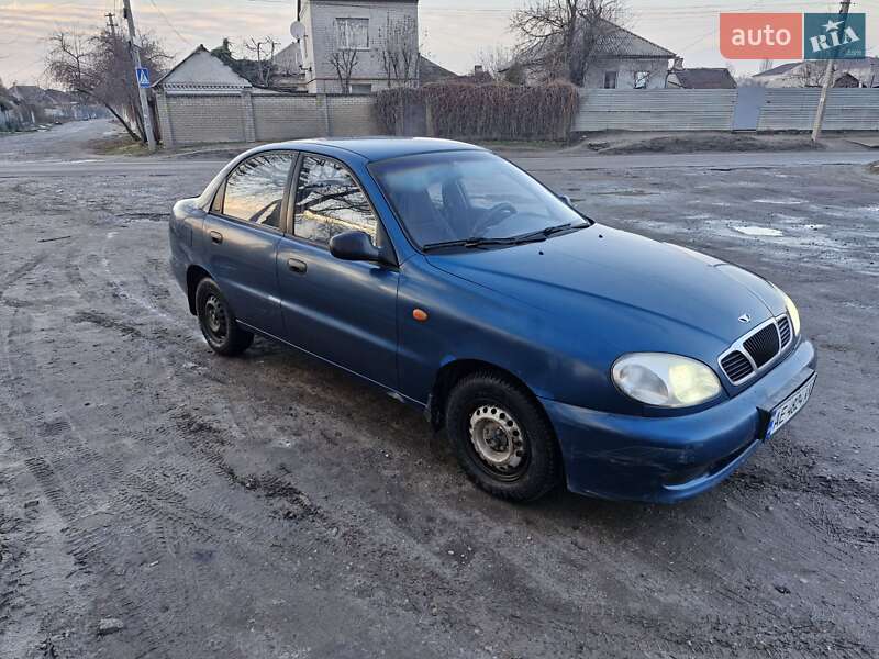 Седан Daewoo Lanos 2002 в Києві