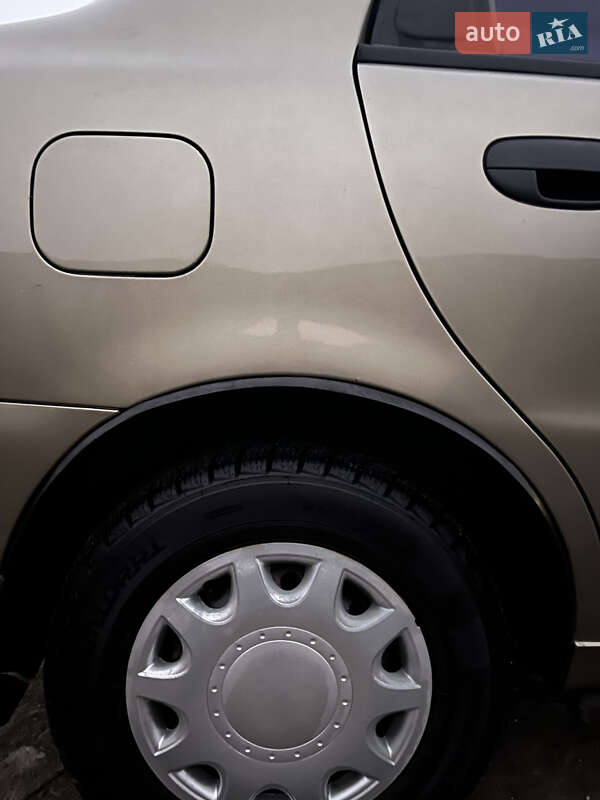 Седан Daewoo Lanos 2006 в Кременце