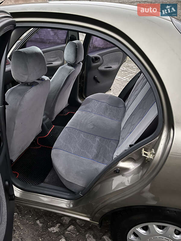 Седан Daewoo Lanos 2006 в Кременце