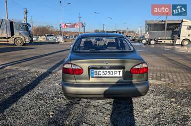 Седан Daewoo Lanos 2004 в Винниках