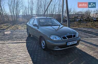 Седан Daewoo Lanos 2004 в Винниках