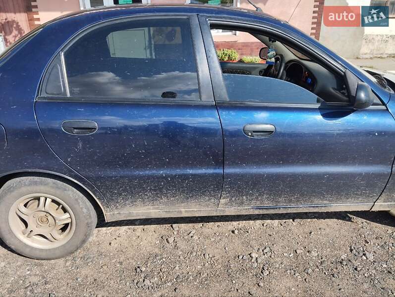 Седан Daewoo Lanos 2003 в 
