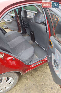 Седан Daewoo Lanos 2000 в 