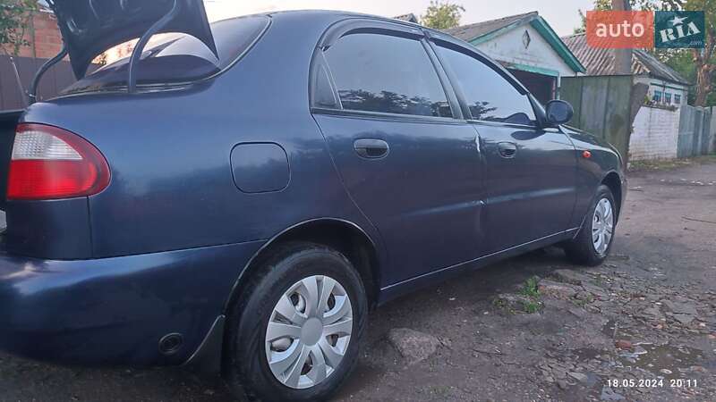 Седан Daewoo Lanos 2002 в Балаклее