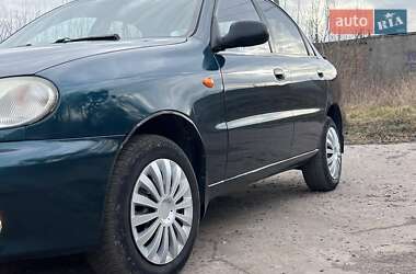 Седан Daewoo Lanos 2001 в Червонограде