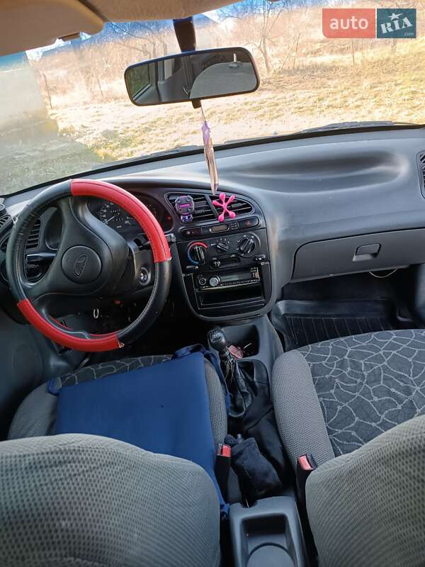 Седан Daewoo Lanos 2003 в Львове
