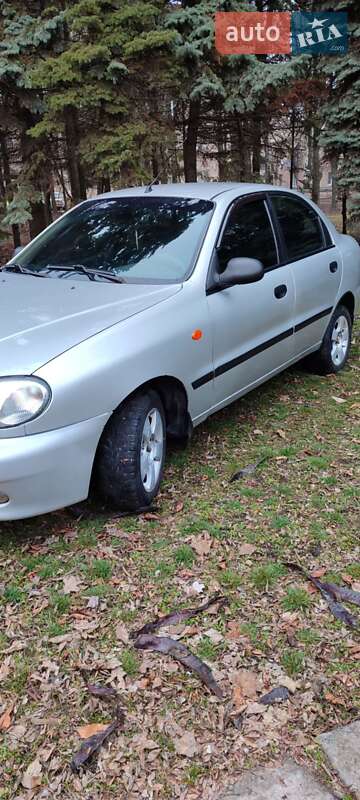 Седан Daewoo Lanos 2004 в Кривом Роге