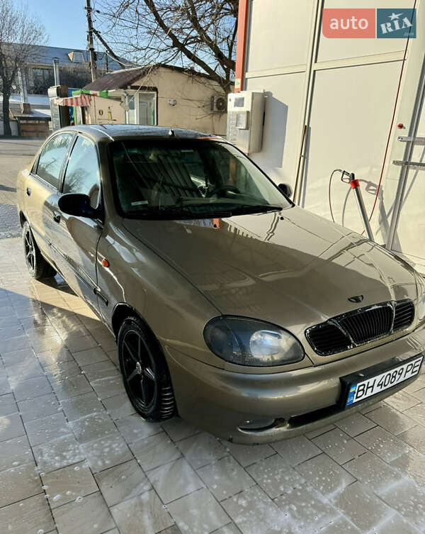 Седан Daewoo Lanos 2004 в Одессе