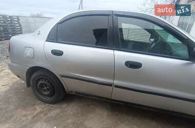 Седан Daewoo Lanos 1999 в Сквире