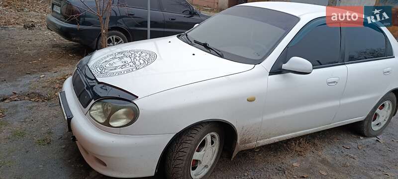 Седан Daewoo Lanos 1998 в Желтых Водах