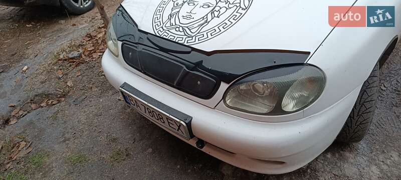 Седан Daewoo Lanos 1998 в Желтых Водах
