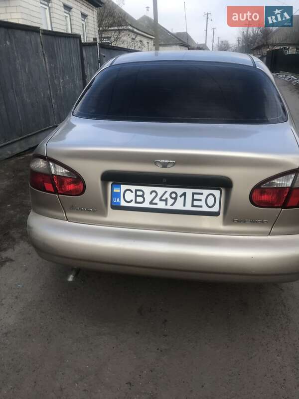 Седан Daewoo Lanos 2004 в Ичне