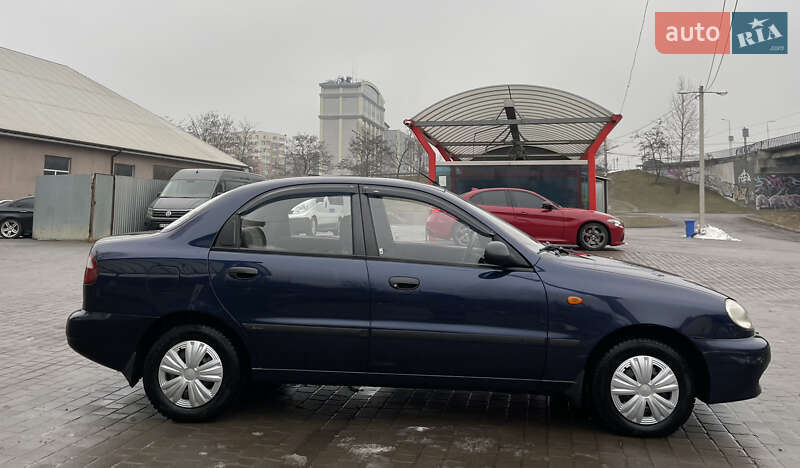 Седан Daewoo Lanos 2003 в Львове