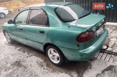 Седан Daewoo Lanos 1998 в Иванкове