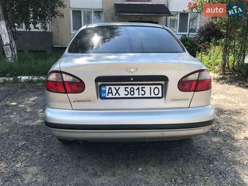 Седан Daewoo Lanos 2003 в Киеве
