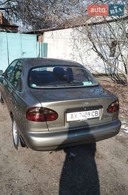 Седан Daewoo Lanos 2003 в Краснограде