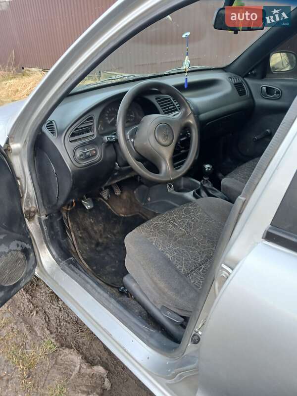 Седан Daewoo Lanos 2008 в Львові
