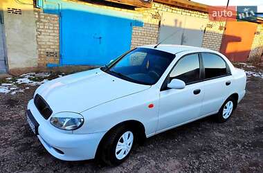 Седан Daewoo Lanos 2005 в Новом Буге