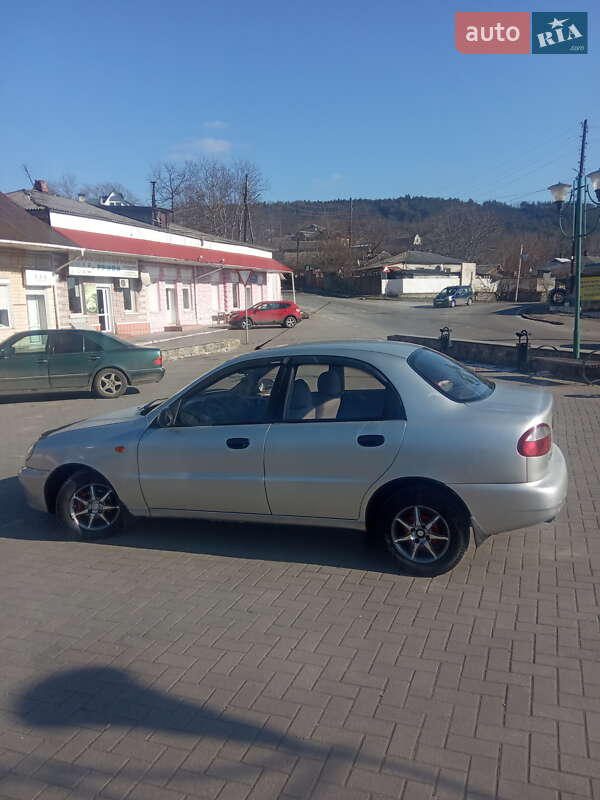 Седан Daewoo Lanos 2005 в Могилев-Подольске