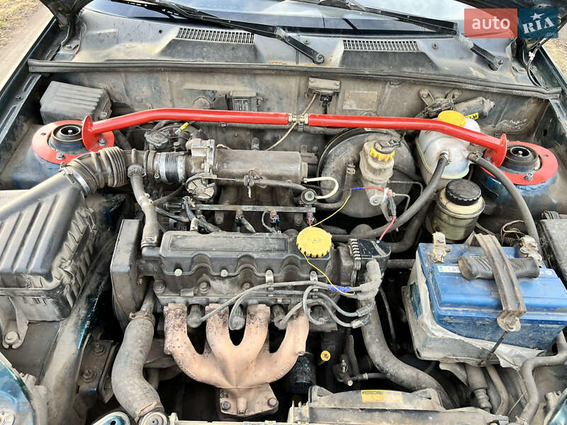 Седан Daewoo Lanos 2005 в Кривом Озере
