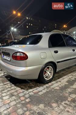 Седан Daewoo Lanos 2000 в 