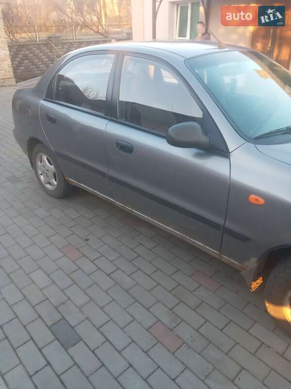 Седан Daewoo Lanos 2008 в Ровно
