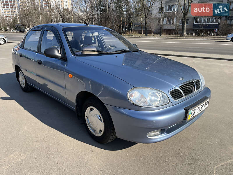 Седан Daewoo Lanos 2008 в Києві