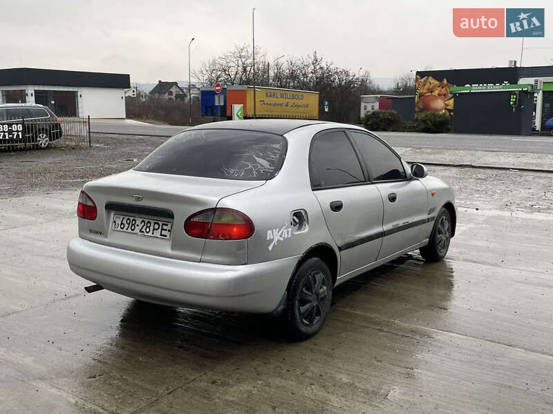 Седан Daewoo Lanos 2003 в Солотвине