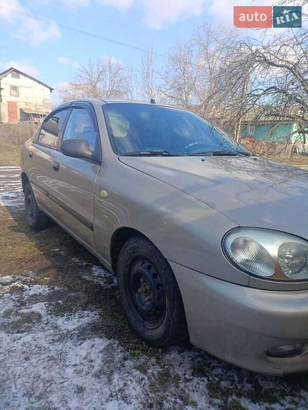 Седан Daewoo Lanos 2008 в Ладижині