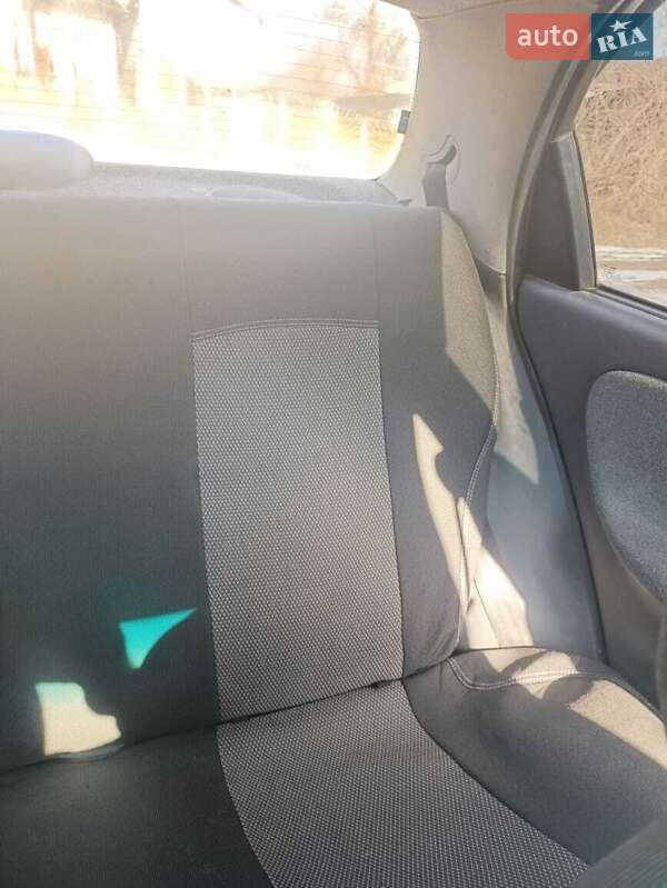 Седан Daewoo Lanos 2008 в Ладижині