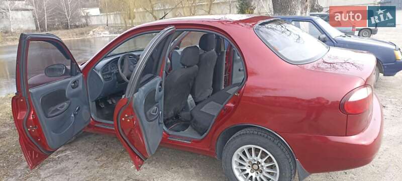Седан Daewoo Lanos 2006 в Кременце