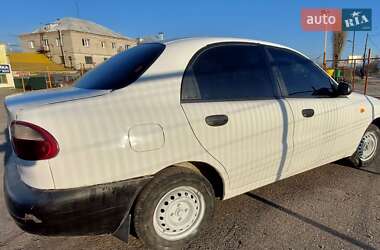 Седан Daewoo Lanos 1998 в 