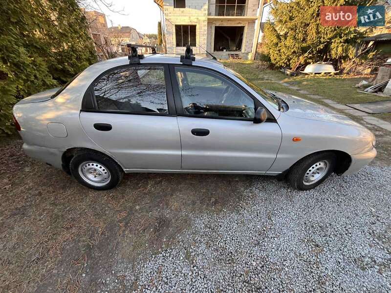 Седан Daewoo Lanos 2006 в Львові